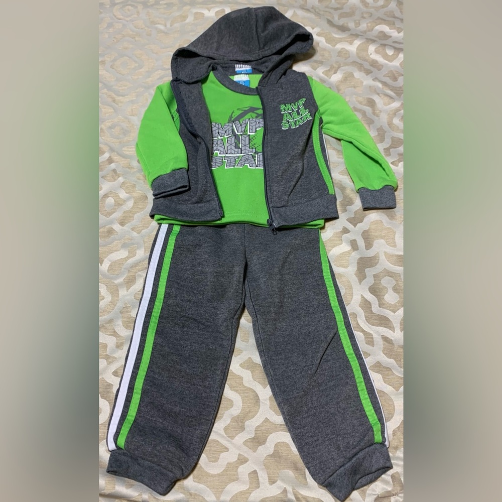 Boy’s Size 3T, 3 piece outfit. Tuff Guys brand.